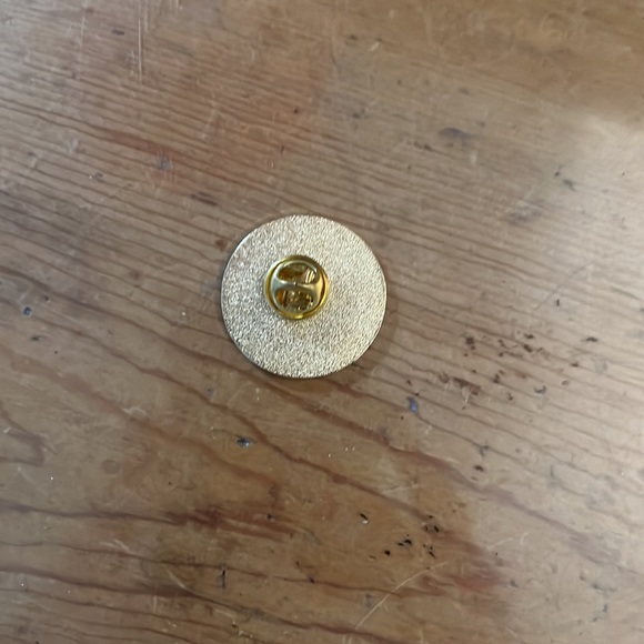 Resting bitch face pin - Picture 2 of 2